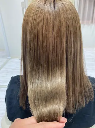 セミロング Barrel天王寺 satokoのヘアスタイル