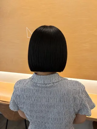 ショート 🎀津曲夏希　ボブ レイヤー/顔周りのヘアスタイル