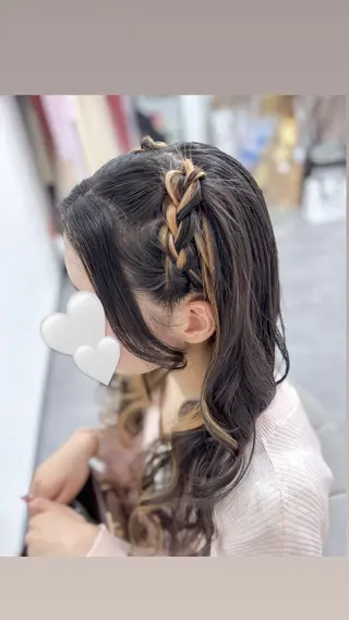 セミロング ヘアアレンジ ⭐︎moe 【ヘアメイク🧸】のヘアスタイル