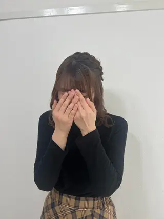 ミディアム ヘアアレンジ 大羅 海比のヘアスタイル