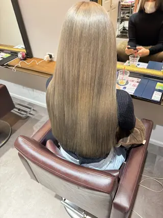 ロング 美髪矯正 KASUMIのヘアスタイル