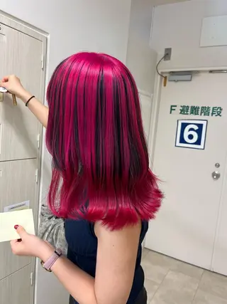 セミロング カラー 暖色/ブリーチカラー 🎀 M i k uのヘアスタイル