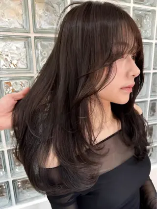 セミロング 新保 啓介のヘアスタイル