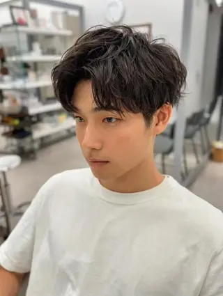 メンズ 京都河原町 メンズパーマ助川龍哉のヘアスタイル