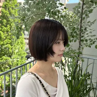 ショート AOI🎀 顔周り カット/透明感カラーのヘアスタイル