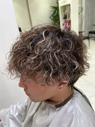 ショート 副店長/特殊パーマ/ ハイライト/稲次のヘアスタイル