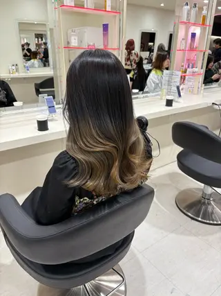 セミロング カラー 💟RINNA 艶カラー💟のヘアスタイル