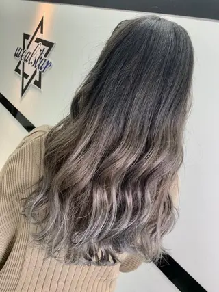 カラー Itsuki .のヘアスタイル
