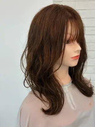 セミロング パーマ いさか ゆうきのヘアスタイル