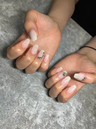 ネイル Cleo  上前津店 🥀REIKAのネイルデザイン
