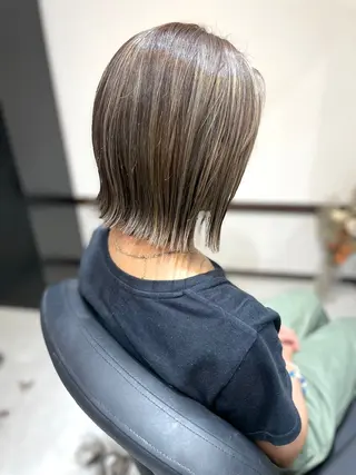 ミディアム カラー 寺本 早希のヘアスタイル