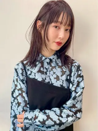 ショート 髪に優しい 透明感ワンカラー🫧のヘアスタイル