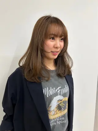 セミロング 小西 瑞穂のヘアスタイル