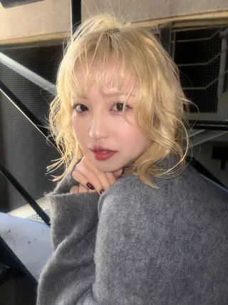 ショート 🌐NATSUMI 🌐【寒色カラー】のヘアスタイル