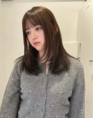 ロング オリーブ🎶アッシュ グレージュちひろ🧸のヘアスタイル