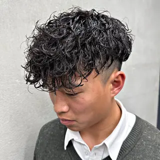 ショート カラー パーマ メンズ ブリーチモデル募集中 /伊藤優真のヘアスタイル