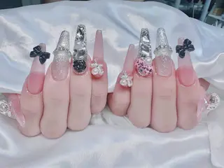 ネイル AKIKO ネイルサロンのネイルデザイン