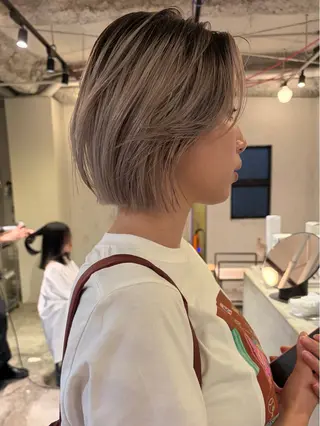 ショート カラー 村上雅人 ナチュラルモードのヘアスタイル