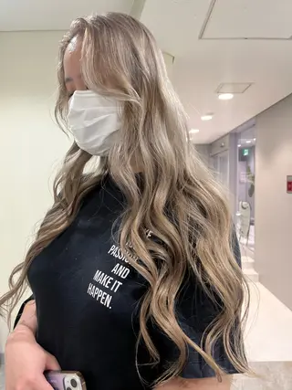 ロング 🐩透明感ミルクティ ーピンクニイナ🐩のヘアスタイル