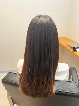 ロング リュウガ/艶髪矯正 /透明感カラーのヘアスタイル