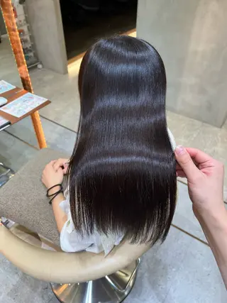 ロング 🦋美髪矯正、髪質 改善のプロ🦋アオイのヘアスタイル