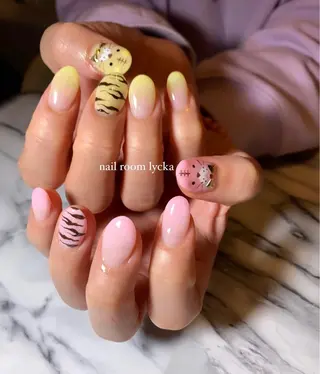 ネイル ネイルルームリッカ 𝐦𝐚𝐲𝐮のネイルデザイン