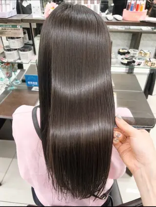 ロング カラー 菅原 絆のヘアスタイル