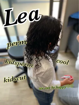 セミロング パーマ キッズ Hair room Leaのヘアスタイル