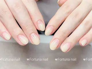 ネイル Nail •Head スパFortunaのネイルデザイン