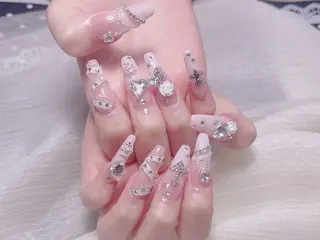 ネイル KARI ネイルサロンのネイルデザイン