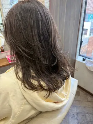 ミディアム カラー 女性指名人気no.1 尾崎のヘアスタイル