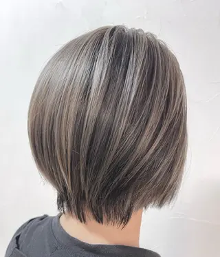ショート カラー 神野 洸都のヘアスタイル