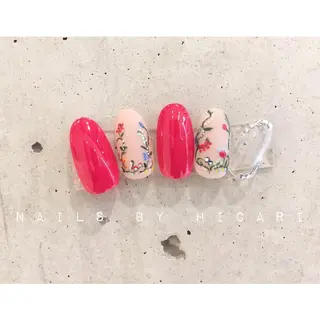 ショート カラー ネイル マツエク・マツパ illum hicariのネイルデザイン