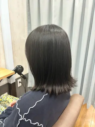 ミディアム 猪股 華乃のヘアスタイル
