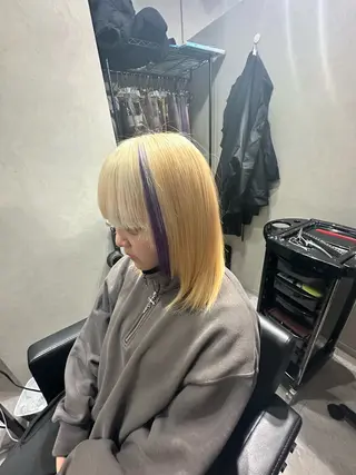 セミロング 奥本 侑 髪質改善、ツヤ髪のヘアスタイル