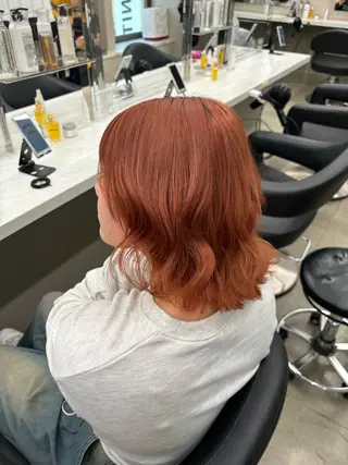 ミディアム カラー 抜け感レイヤー︴ ニュアンスカラーのヘアスタイル