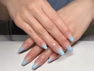 ネイル Chiara 長さだしのネイルデザイン
