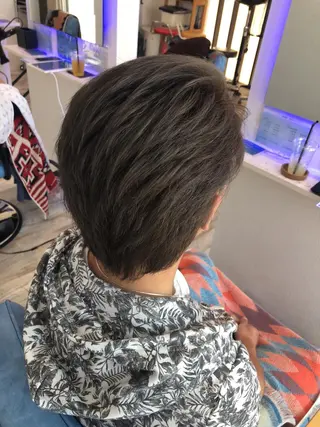 カラー メンズ 白井 つづりのヘアスタイル