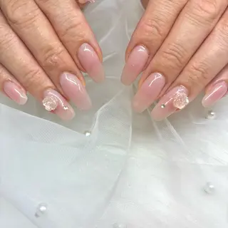 Emieux Nanamiのネイルデザイン
