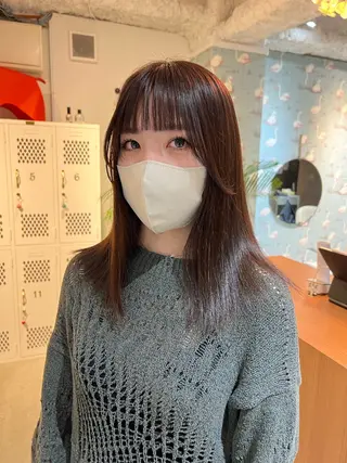 ミディアム カラー Yakuwa Rikoのヘアスタイル
