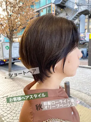 ショート あやか 白髪ぼかしハイライトのヘアスタイル