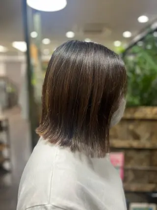 ミディアム assemblage 江川羽南のヘアスタイル