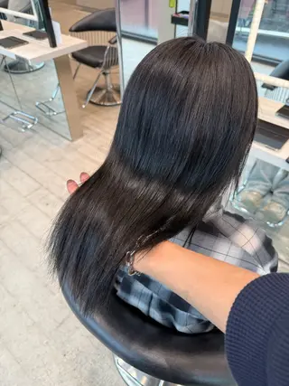 セミロング カラー みっちー/縮毛矯正/ 艶カラーのヘアスタイル