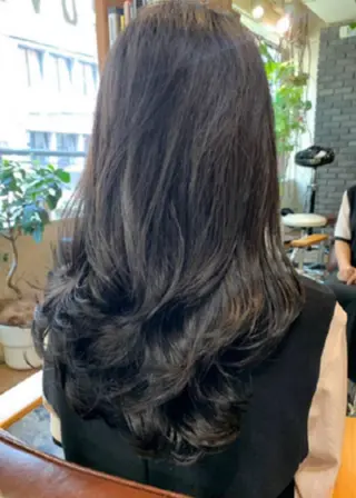 ロング BOUTIQUE ｷﾘﾀﾆｻﾕﾘのヘアスタイル