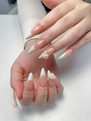 ネイル Mione_ Sonのネイルデザイン