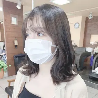 ミディアム レイヤー/艶髪カラー 森本くるみのヘアスタイル