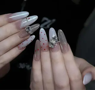 ネイル Hin Hana Nailのネイルデザイン
