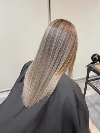 ロング カラー 阪田 素規のヘアスタイル