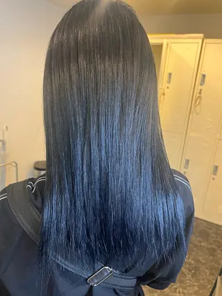カラー Itsuki .のヘアスタイル