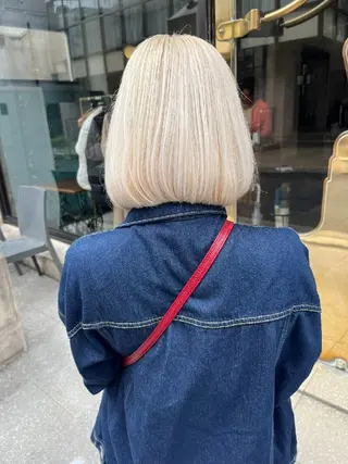 ショート カラー ヘアアレンジ ブリーチ矯正髪質改善 ✨オオエタクミのヘアスタイル